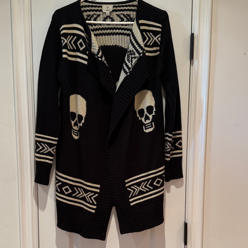 Goth Hot & Delicious Black and Ivory Open Long Skull Knit Cardigan